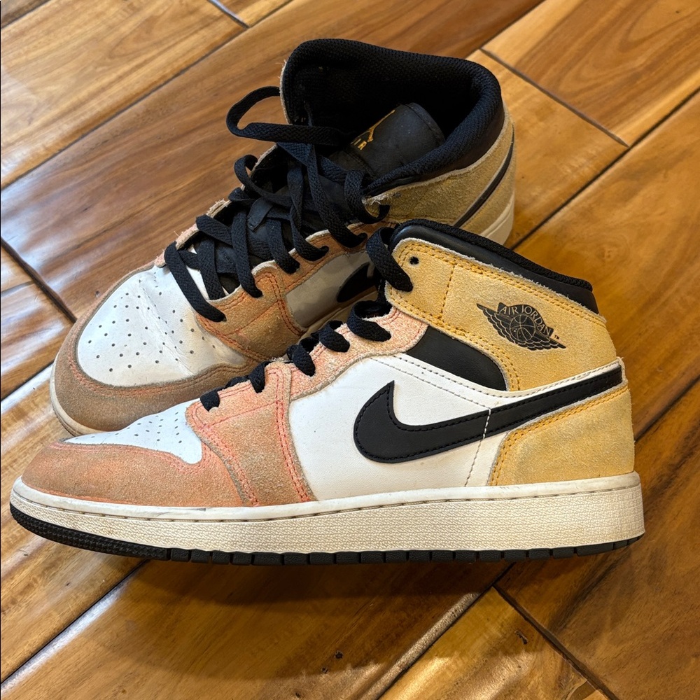 Jordan- Nike High-Tops in White, Black, peach, and Tan